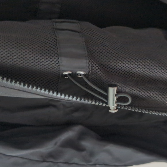 New Lucky Brand Long Black Rain Coat Windbreaker Jacket Packable Small - Picture 11 of 12